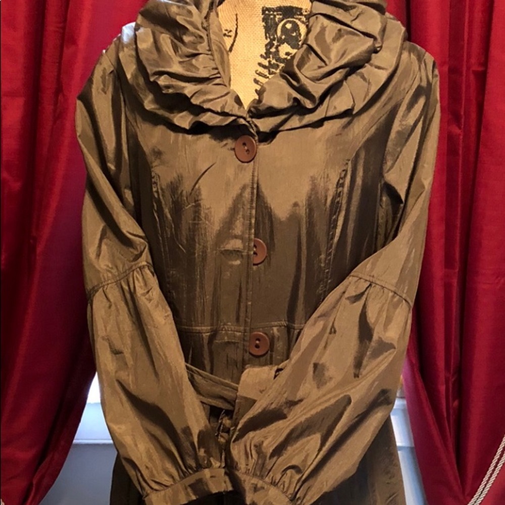 EUC Women’s trench Unique Italy Sz XL bronze,taupe
